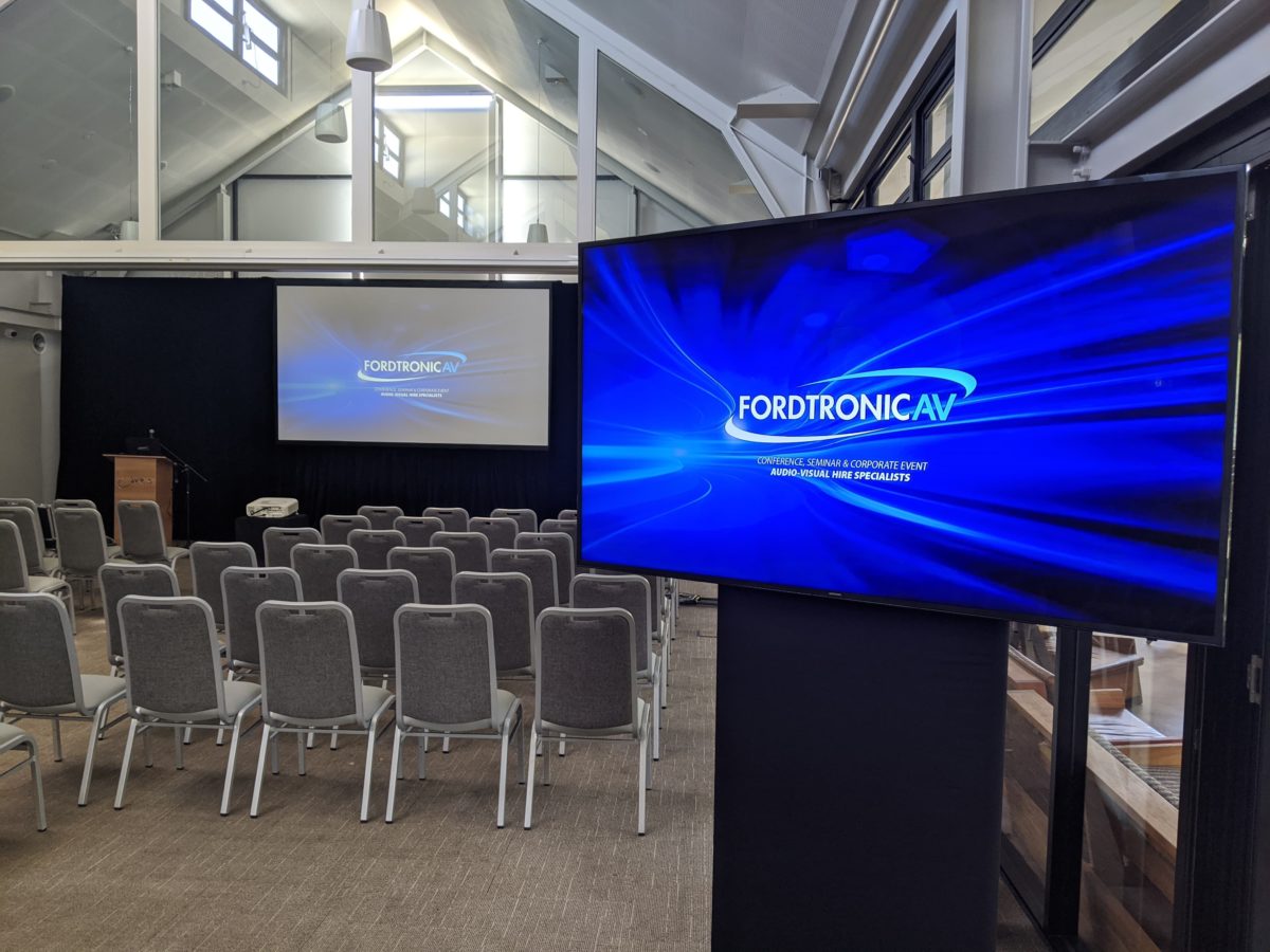 Screens, Screens and More Screens Fordtronic AV